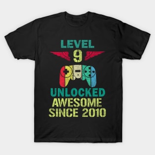 Level 9 Unlocked Awesome Since 2011 Gamers lovers T-Shirt